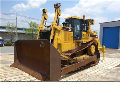 Jentolak CAT D7R TERPAKAI